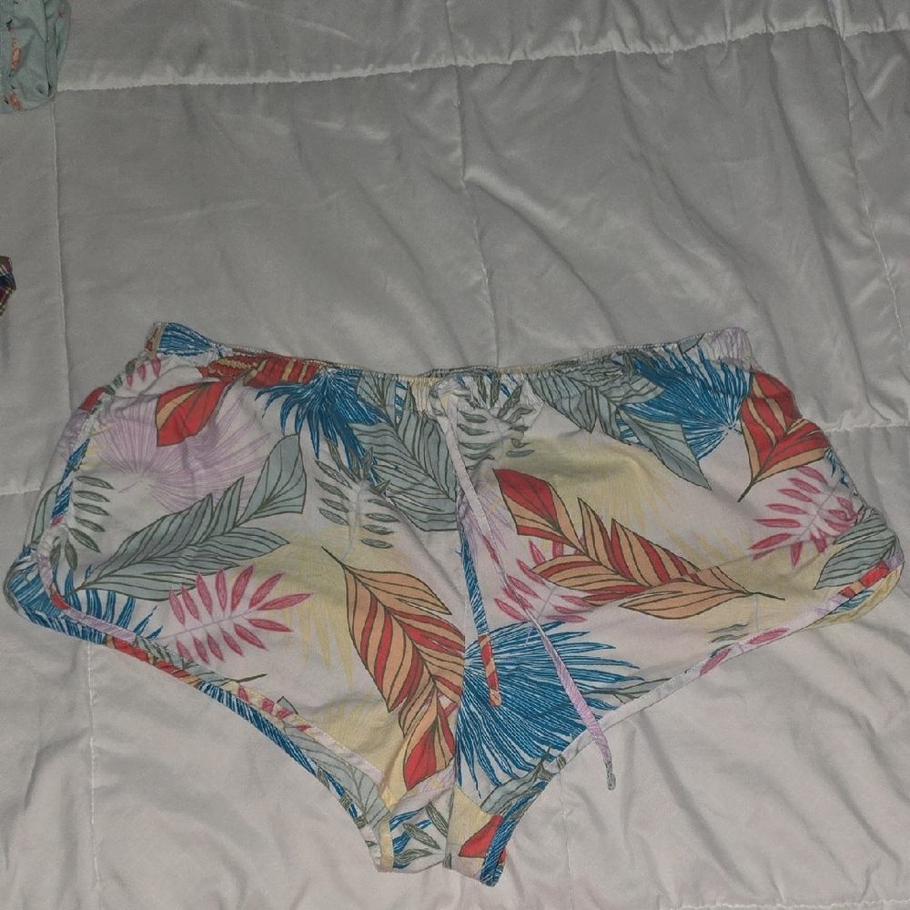 Secret Treasures Multicolor Tropical Sleep Shorts